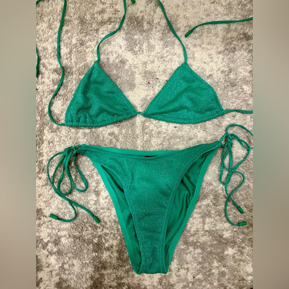 Triangl Bikini Set